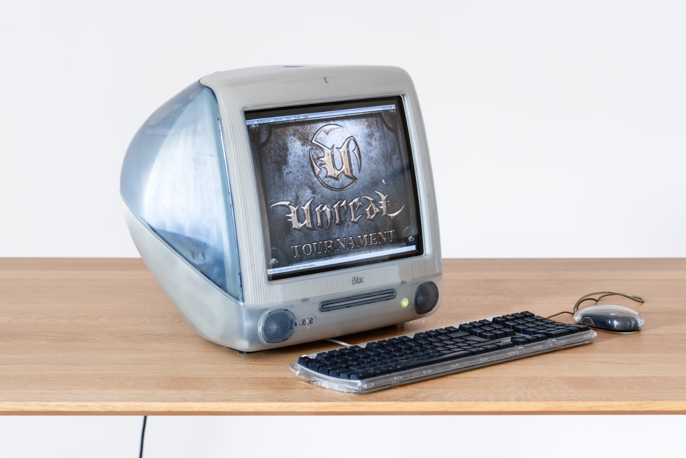 Working with a 1989 Macintosh SE/30 - Galaxus
