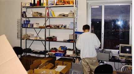 Arbeiten inmitten von Computergehäusen: das digitec-Büro anno 2001