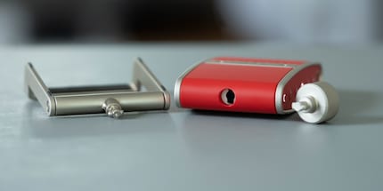 Per Drehverschluss lässt sich zwischen Stativ und Adapter wechseln.