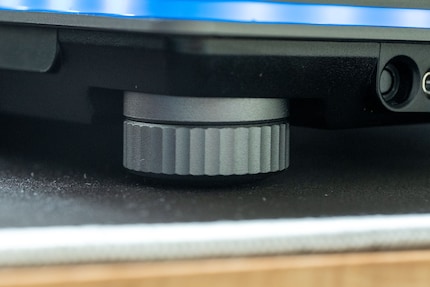 Magnetisierte Scheiben lassen sich unterschieben, um den Tippwinkel zu erhöhen.