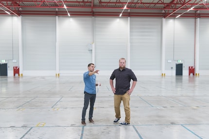 Steffen (r.) durfte sich 2018 noch in einer leeren Halle austoben