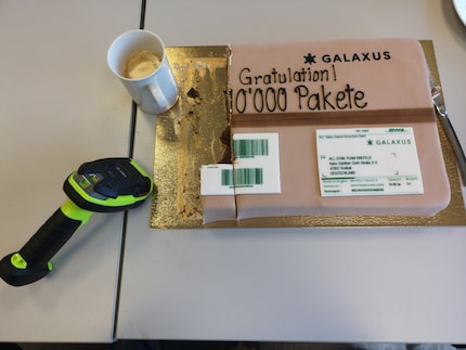 Das 10.000ste Paket wurde sowohl in Krefeld gefeiert...