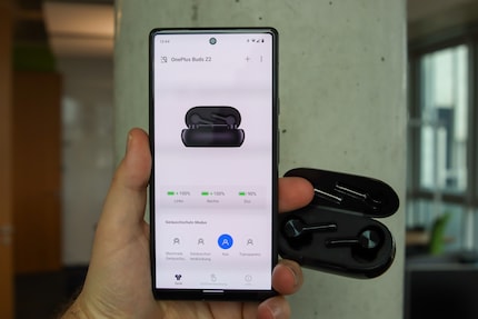 The HeyMelody app with battery charge level information.