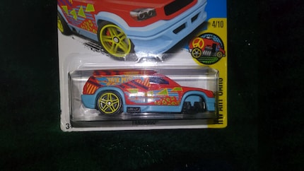 Il manque l’essieu avant sur cette Factory Error.