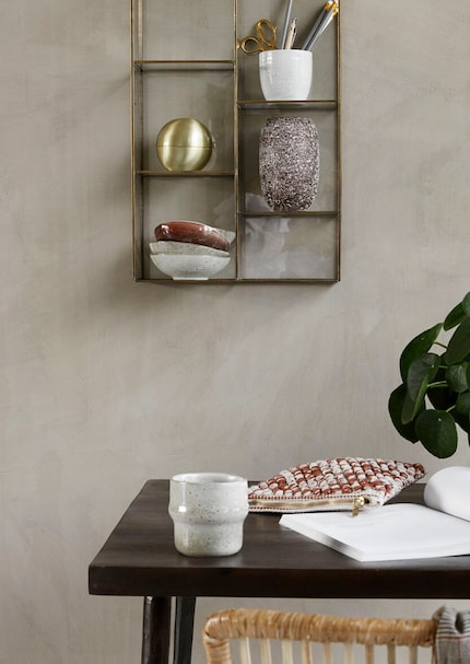 Display cabinets are eye-catchers that organise your collection.