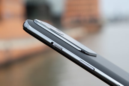 Der Alert Slider darf bei OnePlus nicht fehlen.