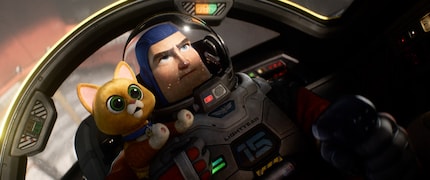 Die Katze Sox ist Buzz im Science-Fiction-Abenteuer ein treuer Begleiter.