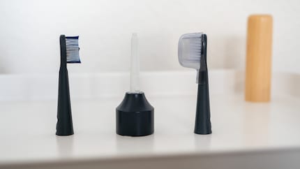 The adapter and both of the MultiShape attachments: the connecting piece makes the brush heads relatively big.