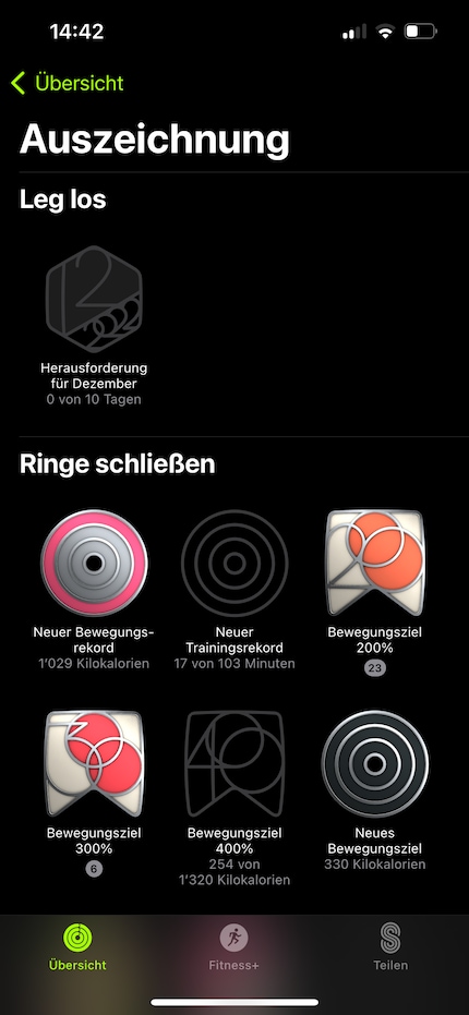 Those who like achievements will enjoy the Apple Watch’s ring system.