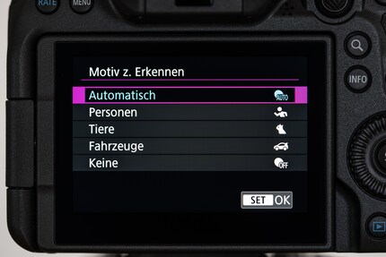 The new automatic object selection feature is handy if you’d rather not switch manually.