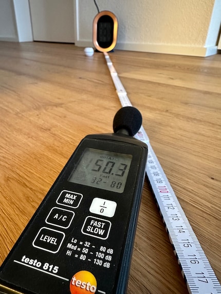 Noise measurement at a distance of about one metre.