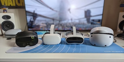 De gauche à droite : Quest Pro, Quest 2, Pico 4 et PS VR2. 