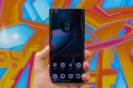 Large OLED display with high refresh rate.