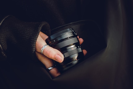The new XF 8mm 3.5 R WR is compact yet robust, according to Fujifilm.