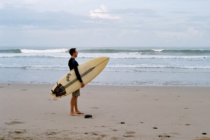 For photos like this, the AE-1 Program has a self-timer. Because it doesn’t cost the earth, I’m not afraid to hide it behind a coconut for the subsequent surf session.