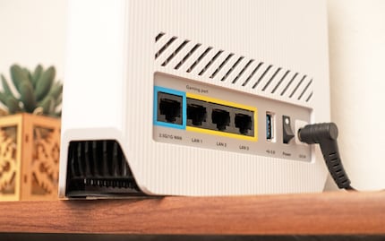 1 × 2.5 gigabit WAN, 3× 1-gigabit LAN and USB-A 3.2 Gen 1×1