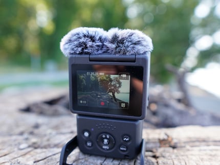 Hinstellen und losfilmen: Das Bedienkonzept der Canon ist angenehm einfach.