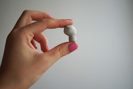 Trotz kleiner Bauweise gibt's gutes Active Noise Cancelling – und wichtig: ohne Grundrauschen.