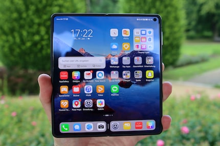 Die fehlenden Google-Dienste versucht Huawei mit sehr vielen vorinstallierten Apps auszugleichen.