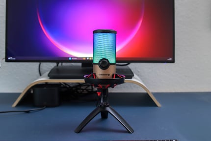 Op foto's ziet de RGB-verlichting er mooi uit, maar voor mijn gezicht irriteert het me.