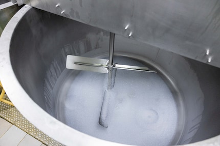 Die Bottiche werden zwischen den Produktionen gründlich gereinigt.