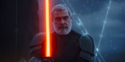 Baylan Skoll, interprété par Ray Stevenson, est l'un des personnages les plus récents de l'univers «Star Wars». 