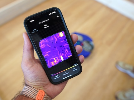 De app laat je precies zien waar er veel vuil is - dit zijn de lichtgekleurde zones.