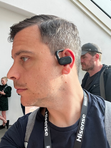 I like the gradual adjustability of the headband.