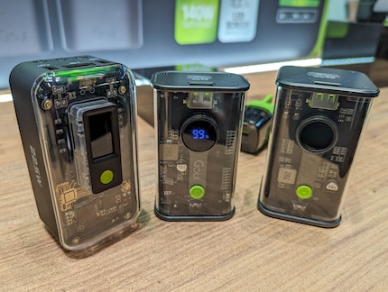 Goui Flash (left) and the Nano 10 Pro and Nano 20 Pro next to it.