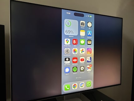Über USB-C kannst du dein iPhone auch mit externen Bildschirmen verbinden.