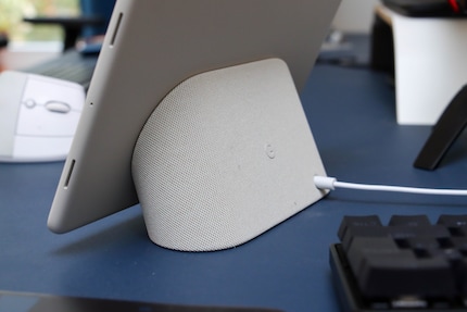 De standaard maakt van de Pixel Tablet een stationair apparaat.