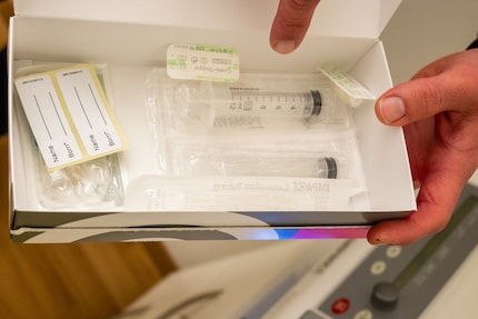 Mit diesen Spritzen wird das Blut den Patientinnen und Patienten entnommen.