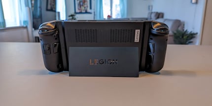 Les ventilateurs supérieur et arrière sont étonnamment silencieux.