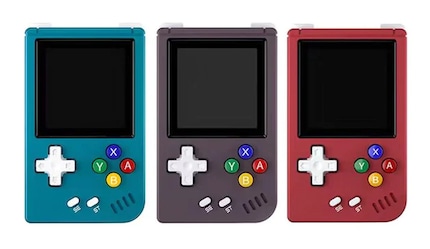 There are three colours to choose from. The turquoise version here usually looks more blue, depending on the light. The one next to it is supposed to be purple.