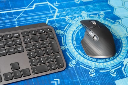 Logitech MX Keys und Logitech MX Master: Langweilig, aber gut.