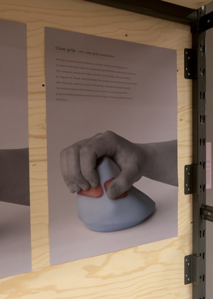 The customised mouse buttons and shape provide a better grip than conventional models.