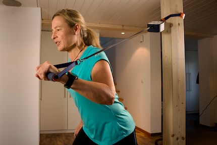 The fitness machine can be used for free training, challenges and games.