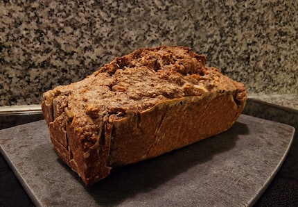 Dich schreckt mein 100-prozentiges Vollkornbrot ab? Nur, bis du den ersten Bissen genommen hast.