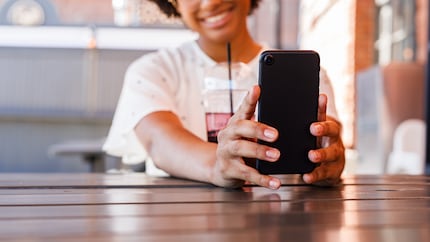 The problem with influencer advertising: children and young people find it difficult to distinguish it from non-commercial content.
