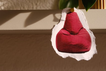 Le fauteuil poire « Sacco » apporte une touche stylée.