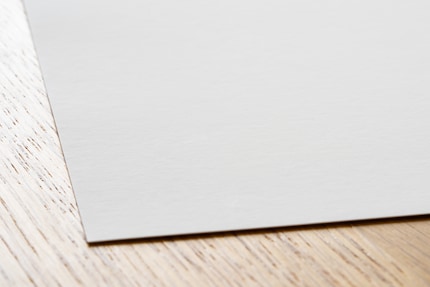 Von Canon kommt das dünnste matte Papier in diesem Test: das Photo Paper Pro Premium Matte.
