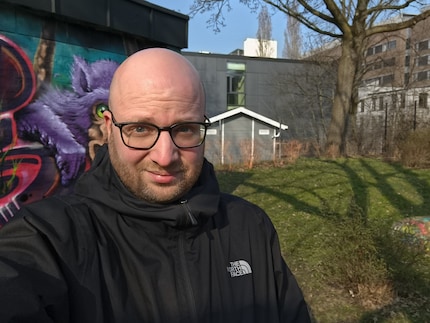 Zolang er geen tegenlicht is, zijn de selfies perfect.