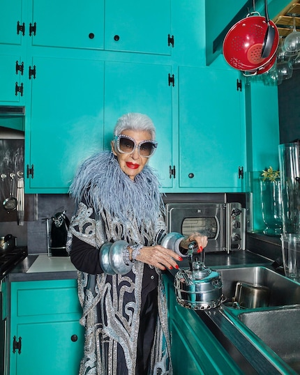 Instagram @iris.apfel