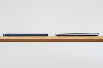 Das neue Design (links) ist dünner (1,13 cm) als der dickste Punkt des alten (1,61 cm) – aber dicker als der dünnste Punkt des alten (0,41 cm). Der Keil war zudem stärker abgerundet.