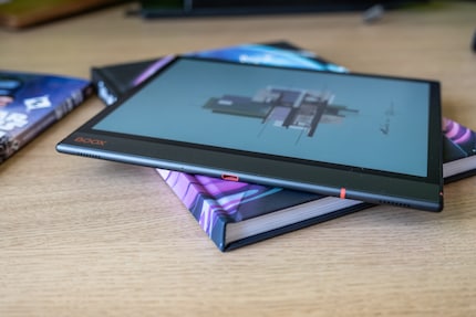 De Onyx Boox Note Air 3C is dun en handig. Perfect voor onderweg.