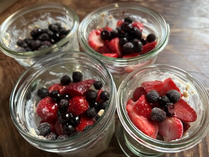 Das ultimative Frühstück und/oder Mittagessen: Overnight-Oats sind schnell gemacht, lassen sich super vorbereiten, schmecken großartig und sind super-gesund.