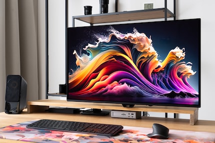 Being mounted on an arm eliminates the monitor’s gaming aesthetic.