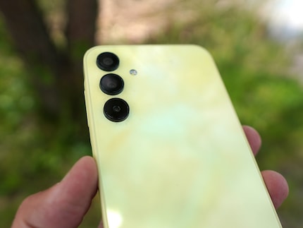 The brightly coloured plastic back is reminiscent of the iPhone 5c.