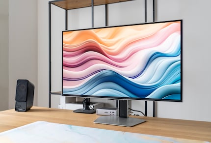 For a gaming monitor, the Odyssey OLED G8 looks elegant. The stability could be better.