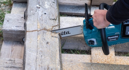It’s alive! And sawing smoothly…